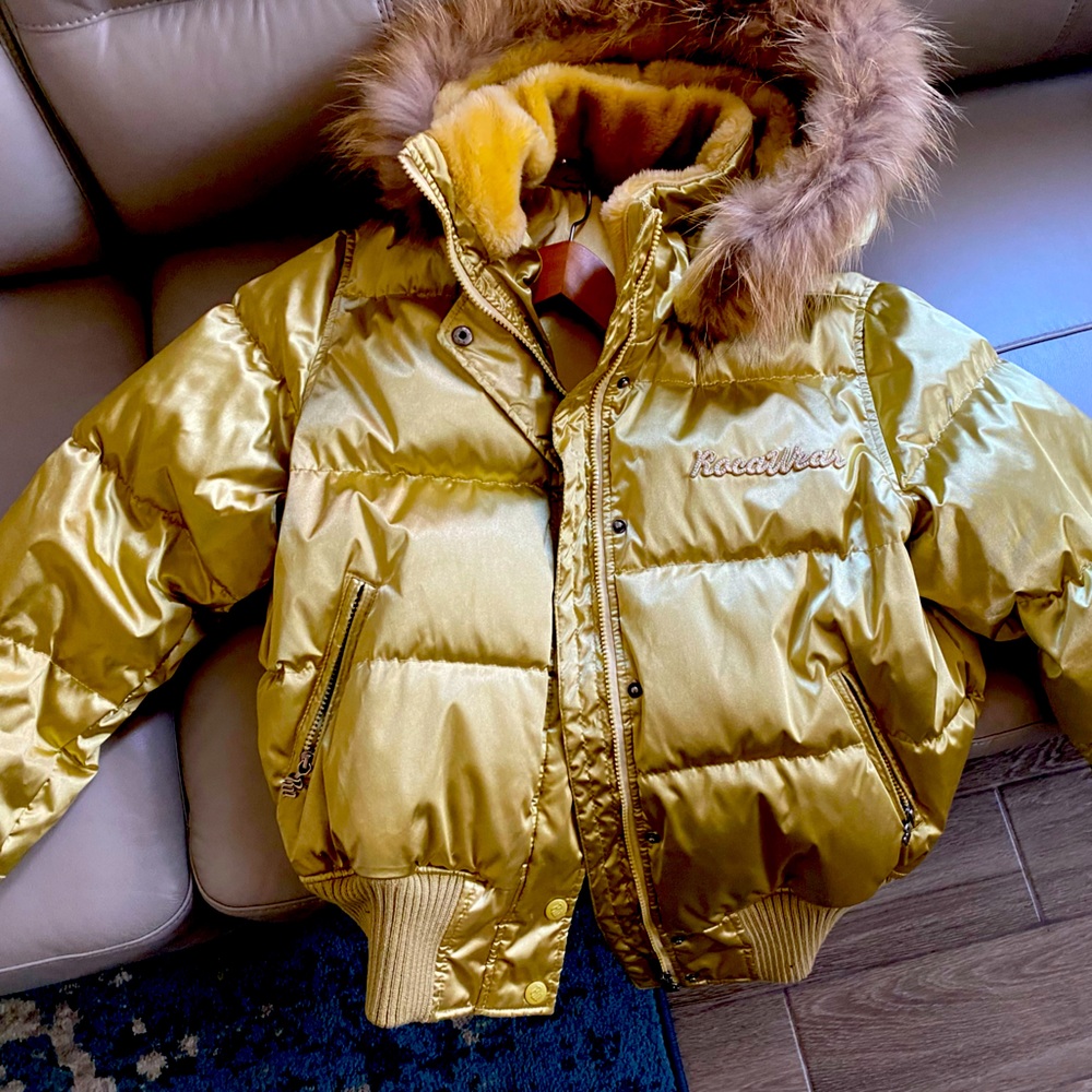 Rocawear Gold Women’s Puffy Jacket Size L